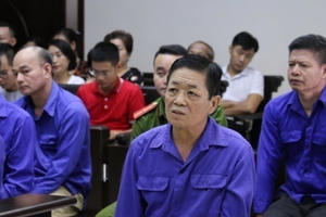 Đang tạm giam, Hưng "kính" bất ngờ tử vong