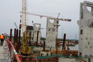 Slide - địa ốc: Siêu dự án chống ngập 10.000 tỉ nguy cơ “đắp chiếu”