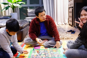 Muôn cách xoay xở của phụ huynh Hà Nội khi trường học 'đóng cửa'