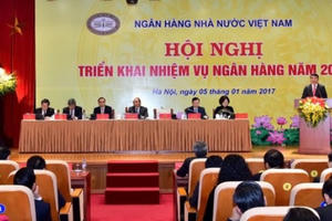 Thủ tướng Nguyễn Xuân Phúc dự Hội nghị triển khai nhiệm vụ ngân hàng năm 2017