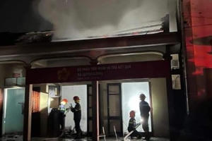 Nhiều tài liệu bị thiêu rụi trong vụ cháy trụ sở tại Nghệ An