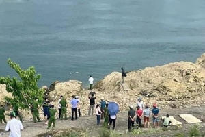 Hoà Bình: Hai bé gái học lớp 6 đuối nước tử vong thương tâm