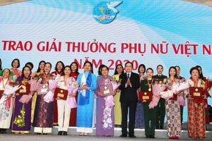 Chuẩn bị trao Giải thưởng Phụ nữ Việt Nam