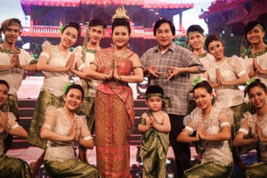 Ngắm vẻ đáng yêu khó cưỡng của quý tử nhà nghệ sĩ Kim Tử Long