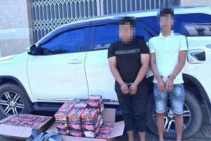 Xử lý 2 đối tượng vận chuyển gần 100kg pháo lậu tại Đồng Nai