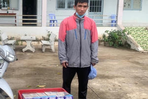 An Giang: Bắt đối tượng vận chuyển thuốc lá lậu trong thời gian giãn cách xã hội