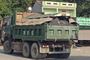 Vụ xe chở quặng chạy tung tăng trên quốc lộ tại Bắc Kạn: Đội trưởng CSGT huyện Chợ Đồn nói gì?