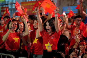 Tặng 100.000 đồng/người cho toàn dân nhân dịp Quốc khánh 2/9