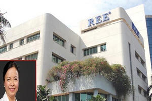 REE: Cổ phiếu dứt đà tăng, bị phạt nặng do khai sai thuế