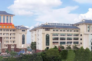 Bộ GD&ĐT nhắc Trường Đại học Kinh doanh và Công nghệ Hà Nội hoàn thiện Hội đồng trường