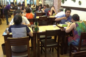 Đồng hành cùng thực phẩm sạch: Đến Nét Huế thưởng thức ẩm thực Huế đúng điệu Đồng hành cùng thực phẩm sạch: Đến Nét Huế thưởng thức ẩm thực Huế đúng điệu