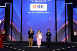 SHB 5 năm liên tiếp được vinh danh “Top 50 doanh nghiệp xuất sắc nhất Việt Nam”