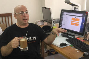 Người Mỹ bán hàng Việt trên các trang thương mại điện tử quốc tế