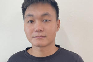 Lừa bạn học nhập xe máy bán kiếm lời rồi cuỗm luôn 1,4 tỷ đồng