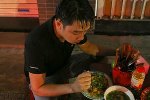 Chàng trai Thanh Hoá nhảy xuống sông cứu người tự tử nhận được nhiều lời khen ngợi