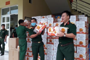 Trà Thanh Nhiệt Dr Thanh tiếp tục tiếp sức đồng bào, chiến sĩ tại Quân khu 5 và Quân khu 7