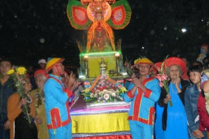 Quảng Nam: Tưng bừng Lễ hội Rước Cộ Bà Chợ Được