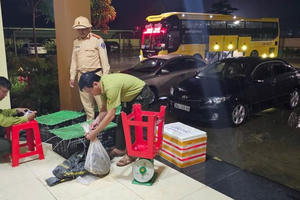 Phát hiện xe khách vận chuyển động vật hoang dã trái phép trên Quốc lộ 8A