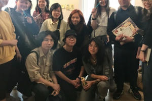 Những người trẻ bán đồ cũ Việt Nam trên đất Pháp