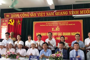 Trường CĐ Du lịch và thương mại Nghệ An bàn giao hơn 200 sinh viên cho các doanh nghiệp