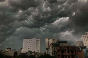 Miền Bắc xuất hiện mưa dông gây ngập úng, cảnh báo nhiều nơi có nguy cơ sạt lở, lũ quét Miền Bắc xuất hiện mưa dông gây ngập úng, cảnh báo nhiều nơi có nguy cơ sạt lở, lũ quét