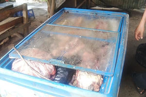 Bình Dương: Phát hiện một lượng lớn thịt heo bẩn