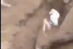 Video "chôn sống" nam thanh niên: Nạn nhân kể với bà chỉ quay cho vui