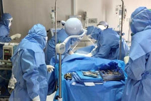 Cuộc chiến chống COVID-19: Những kỳ tích và “giọt nước tràn ly"