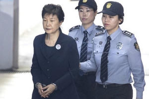 Hàn Quốc truyền hình trực tiếp phiên tòa tuyên án bà Park Geun Hye