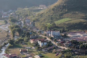 Một cán bộ CSGT dùng súng bắn chỉ thiên vì bị người vi phạm đuổi đánh