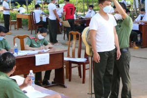 Tiêu chuẩn sức khỏe đối với lực lượng CAND: Không có vết xăm, kể cả phun xăm trên da