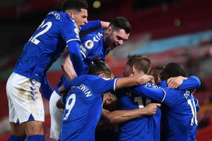 Liverpool 0-2 Everton: Thi đấu yếu kém, nhà vua "ngã ngựa"