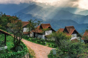 Theo chân du khách đi tìm khu nghỉ dưỡng Top 1 phố Núi Sa Pa