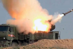 Thiệt hại nặng nề của Nga sau đòn tấn công của Ukraine nhằm vào Đảo Rắn