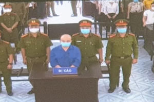 "Giang hồ" Đường Nhuệ khai gì tại phiên toà sơ thẩm sáng nay?