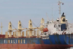 Slide - Điểm tin thị trường: Vinalines lên kế hoạch bán tàu, giải thể hàng loạt công ty con