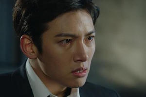 Thương vợ bầu sắp đẻ, chồng tranh thủ nghỉ trưa về rửa bát thì choáng váng phát hiện sự thật 'động trời'