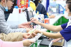 Hành vi thu gom và bán lại khẩu trang y tế sử dụng một lần: Sẽ xử lý nghiêm Hành vi thu gom và bán lại khẩu trang y tế sử dụng một lần: Sẽ xử lý nghiêm