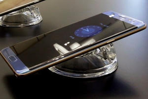 Bé trai bị bỏng sau khi Galaxy Note 7 phát nổ