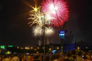 Ngắm màn bắn pháo hoa tuyệt đẹp mừng Quốc Khánh 2/9