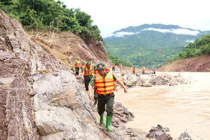 Bộ Công an khảo sát, hỗ trợ xây dựng, sửa chữa 1.000 nhà cho người dân Nghệ An bị lũ lụt