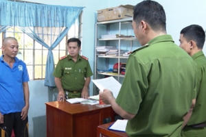 Đi đòi nợ hộ bạn nhậu, người đàn ông đâm con nợ tử vong