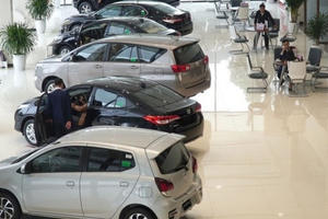 Thuế giảm, xe ế: Giá ô tô sẽ còn rẻ nữa?