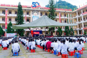 Lào Cai: Gần 235 nghìn học sinh mầm non, tiểu học, phổ thông dự Lễ khai giảng năm học mới