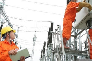 Bộ Công Thương chậm công bố giá thành sản xuất kinh doanh điện