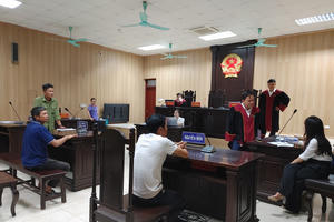 Miếng đất “xẻ” tình bằng hữu!