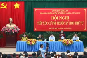 Phó Thủ tướng Thường trực Phạm Bình Minh tiếp xúc cử tri tỉnh Bà Rịa - Vũng Tàu