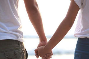 Radio yêu thương Plus số 141: Tình yêu hoàn hảo nhất là tình yêu mà ở đó không một ai muốn rời đi