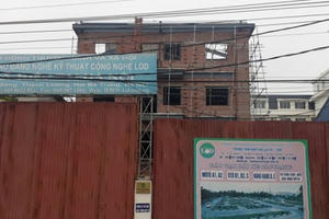 Địa ốc 24h: Công trình hoàn thiện bất chấp "lệnh" đình chỉ, TP Hồ Chí Minh thêm 1.000 căn nhà ở XH Địa ốc 24h: Công trình hoàn thiện bất chấp "lệnh" đình chỉ, TP Hồ Chí Minh thêm 1.000 căn nhà ở XH