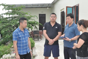 Khởi tố đối tượng đổ hơn 350 tấn rác thải gây ô nhiêm môi trường Khởi tố đối tượng đổ hơn 350 tấn rác thải gây ô nhiêm môi trường